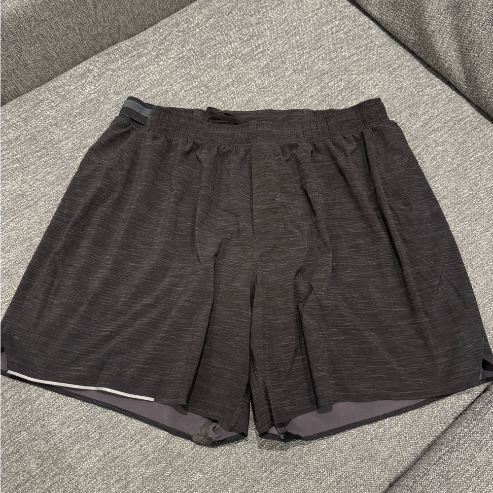Lululemon Running shorts 5in lined